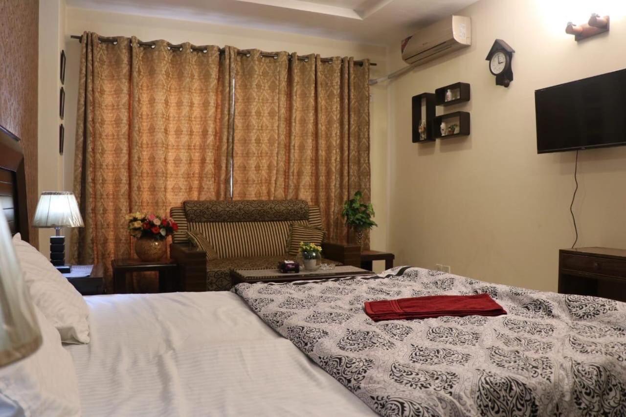 Cozy Studio Apartment In Bahria Town Rawalpindi Exteriör bild