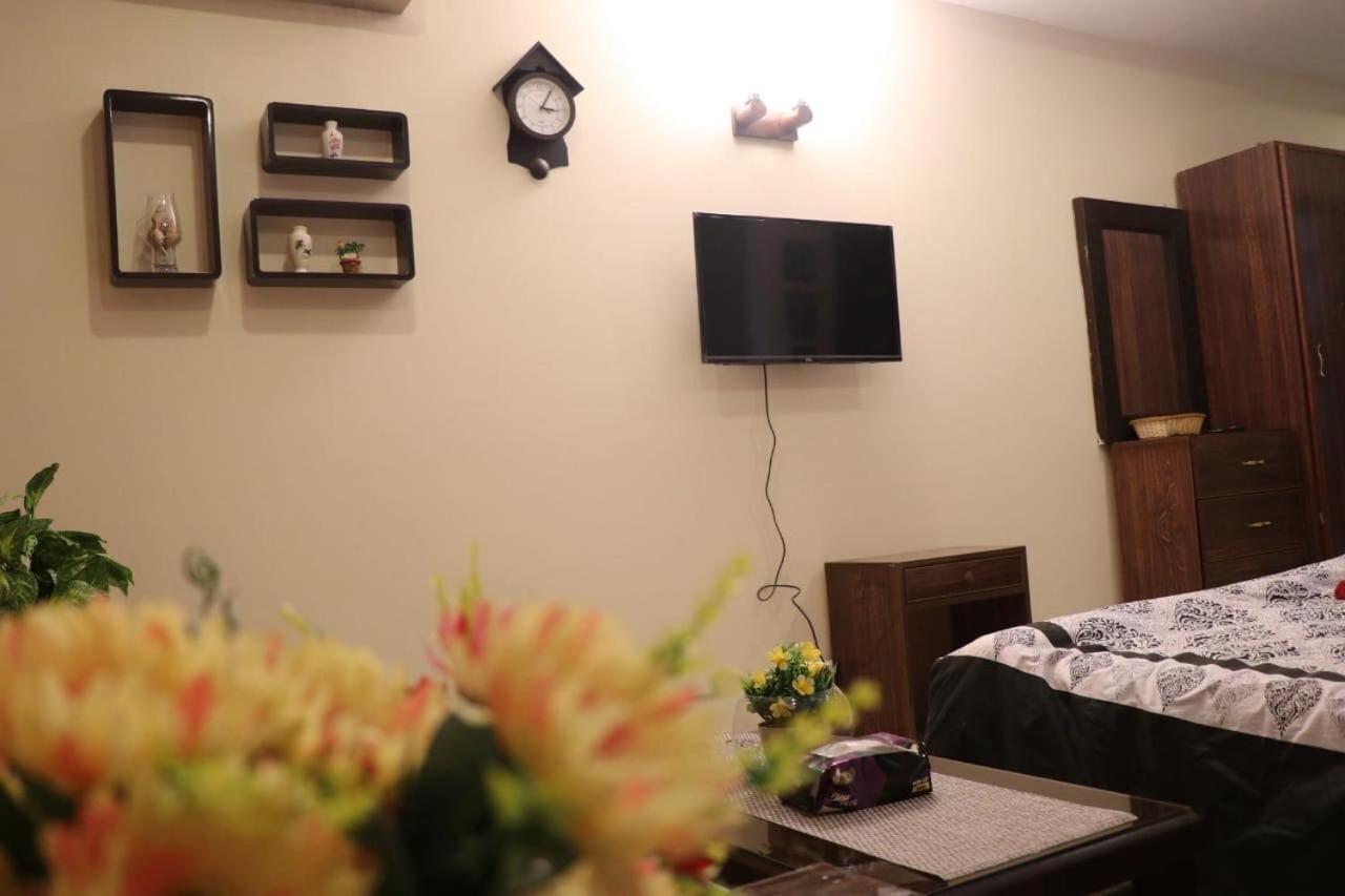 Cozy Studio Apartment In Bahria Town Rawalpindi Exteriör bild