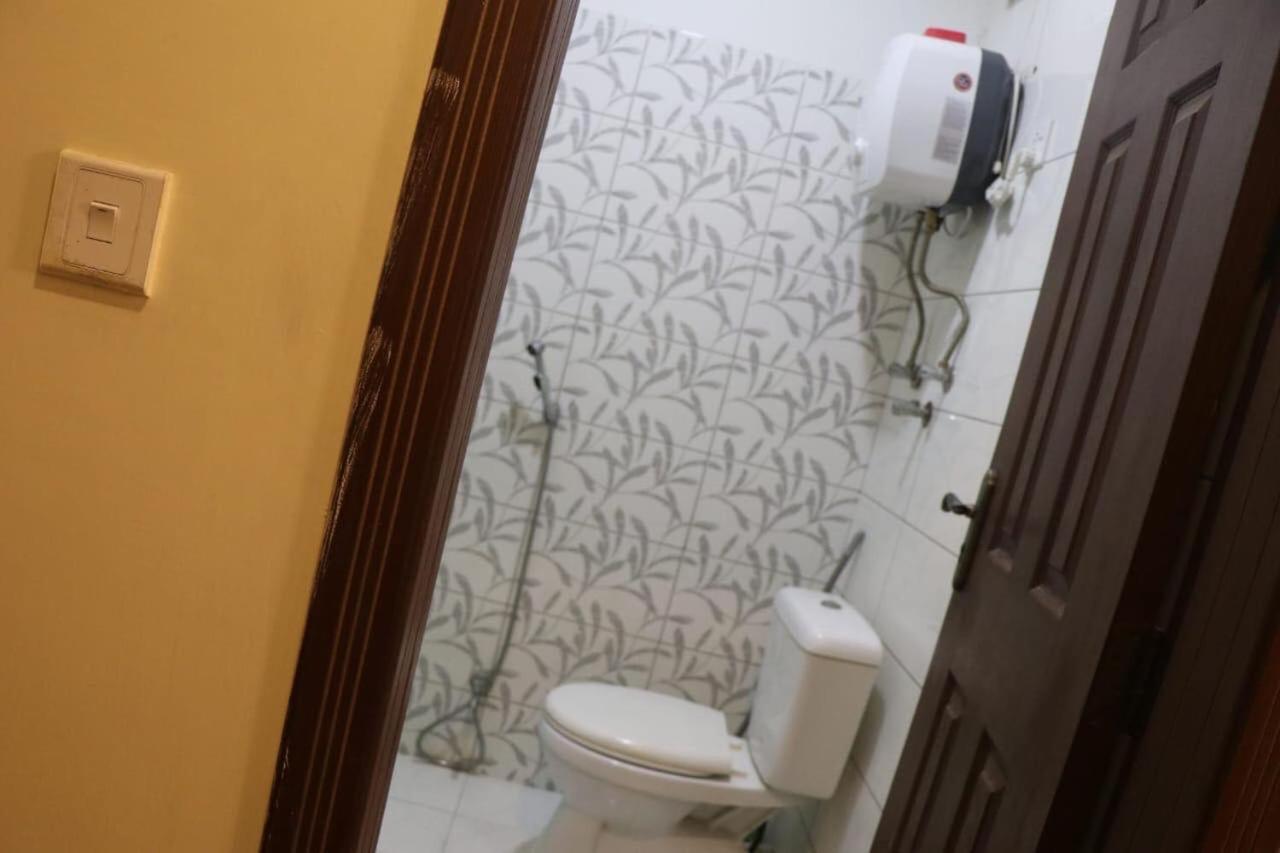 Cozy Studio Apartment In Bahria Town Rawalpindi Exteriör bild