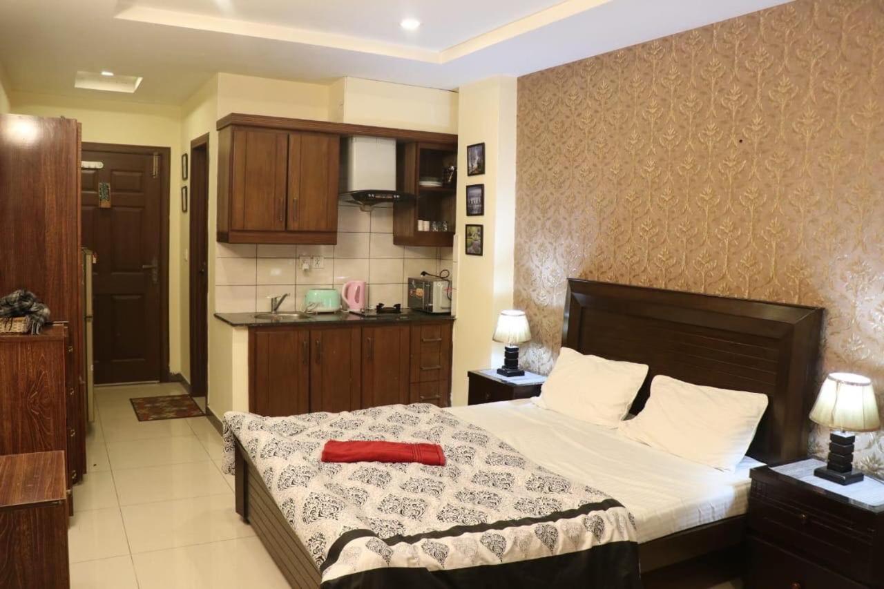 Cozy Studio Apartment In Bahria Town Rawalpindi Exteriör bild