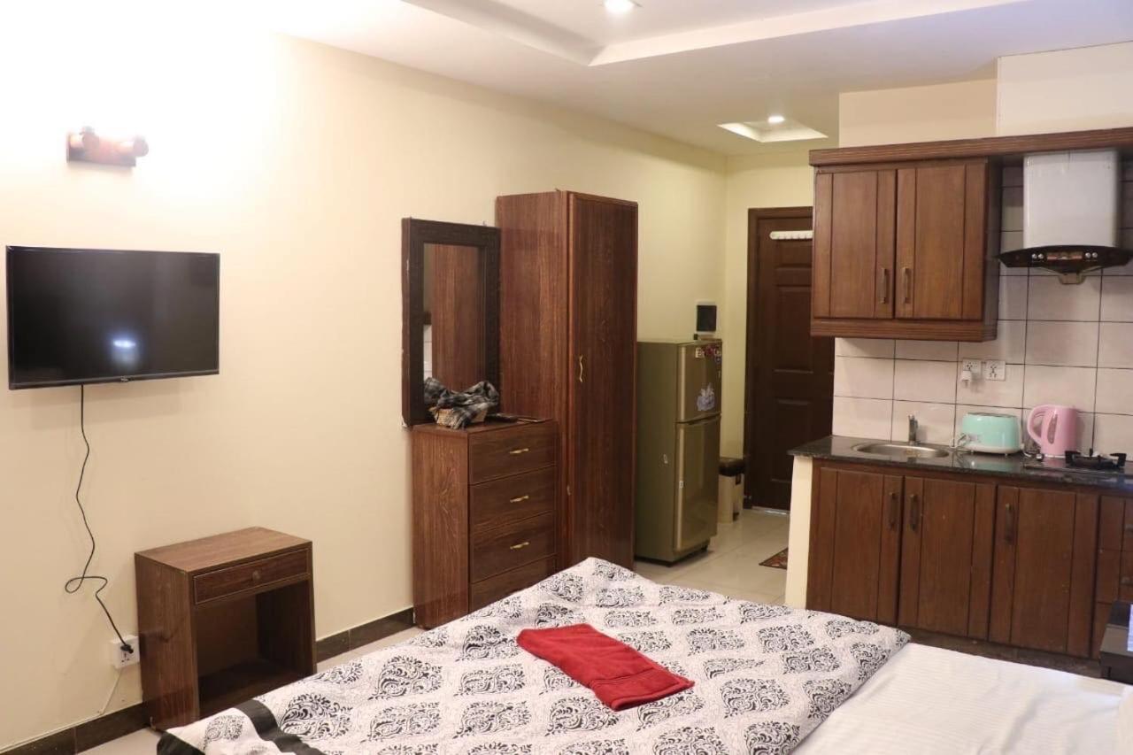 Cozy Studio Apartment In Bahria Town Rawalpindi Exteriör bild